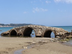 Venezianische Brücke in Argassi
