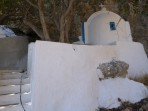 Kirche mit Quelle Zoodochos Pigi - Insel Santorin foto 10